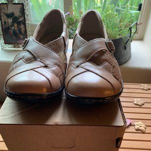 Clarks -7.5 M - Ashland India Women's